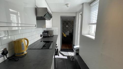 EI8HT Brighton Guest Accommodation - image 9