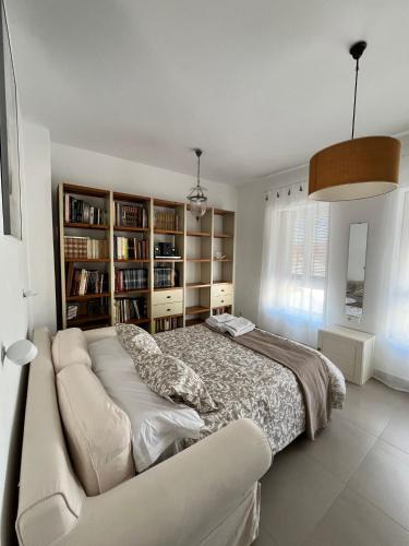 Garrotera arco de Jerez in ซาฟรา / เลเรนา