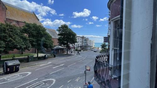 EI8HT Brighton Guest Accommodation - image 7