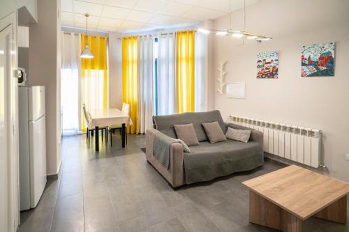Apartamentos La Plazuela Baños de Montemayor (Apartamentos La Plazuela Banos de Montemayor) in Banos De Montemayor
