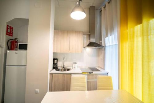 keuken, Apartamentos La Plazuela Baños de Montemayor (Apartamentos La Plazuela Banos de Montemayor) in Banos De Montemayor