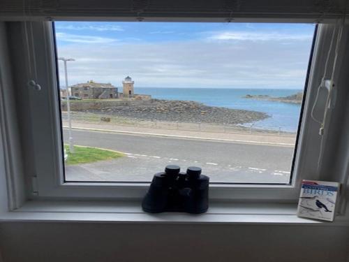 2 Bed seafront cottage in Portpatrick in Портпатрік