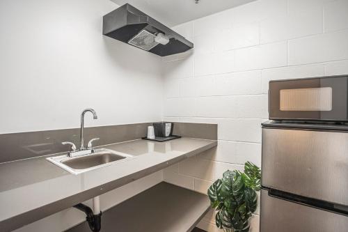 The Greens Hotel on Del Paso