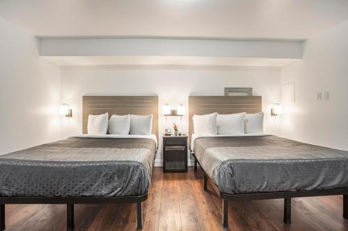 The Greens Hotel on Del Paso