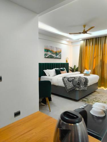 Arth Studios, Omaxe Hazratganj Gomti Nagar Ext