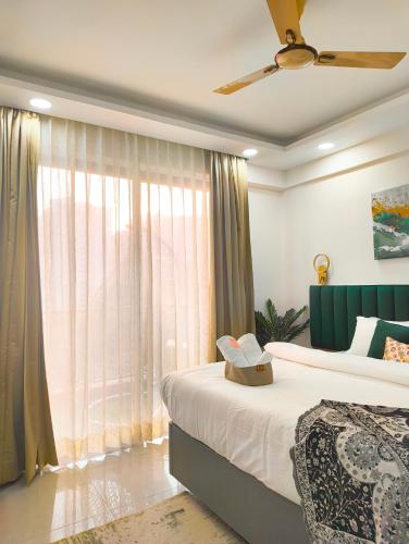 Arth Studios, Omaxe Hazratganj Gomti Nagar Ext