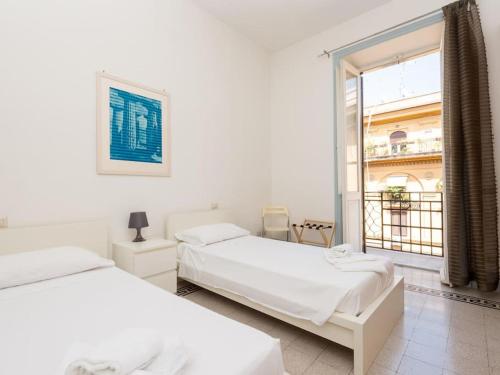 Vatican Comfortable Sunny Apartment, Рим (фото 7)