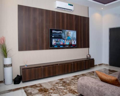 Nine A Apartment in อซาบา