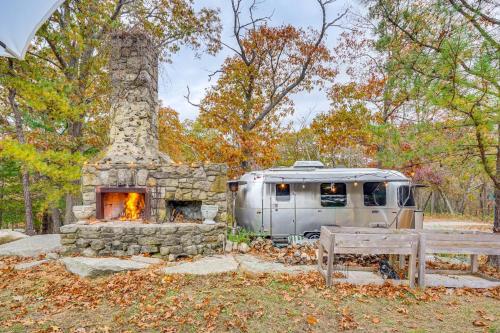 Airstream and Ocean View Unique Gloucester Getaway