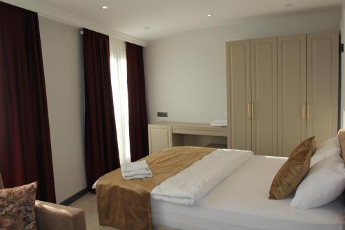 Eyup Sultan Palace Hotel in Bayrampasa