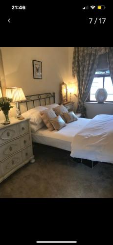 Bolefield House in Chapel West