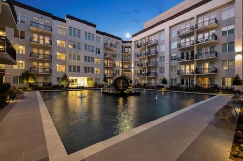 Resort-Style Apartments near The Galleria - image 13