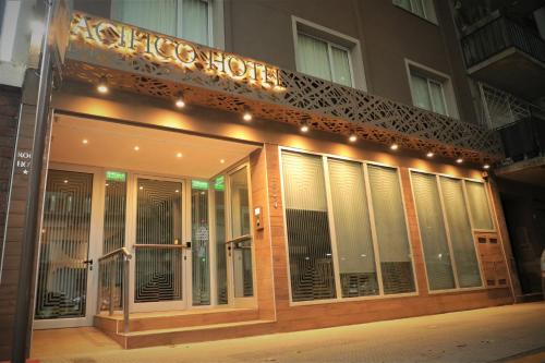 Вход, Pacifico Hotel in Буэнос-Айрес