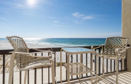 Beautiful Beach Front Condo at Pinnacle Port A-125