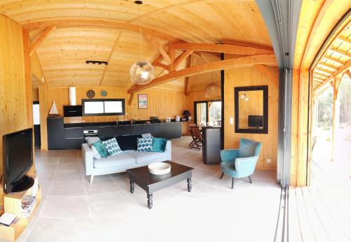 Maison en Bois 6 pers - Plage&Forêt Montalivet Vensac-Océan (Maison en Bois 6 pers - Plage&Foret Montalivet Vensac-Ocean) in Vensac