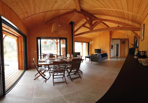 Maison en Bois 6 pers - Plage&Forêt Montalivet Vensac-Océan (Maison en Bois 6 pers - Plage&Foret Montalivet Vensac-Ocean) in Vensac