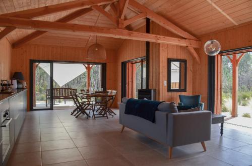 Maison en Bois 6 pers - Plage&Forêt Montalivet Vensac-Océan (Maison en Bois 6 pers - Plage&Foret Montalivet Vensac-Ocean) in Vensac