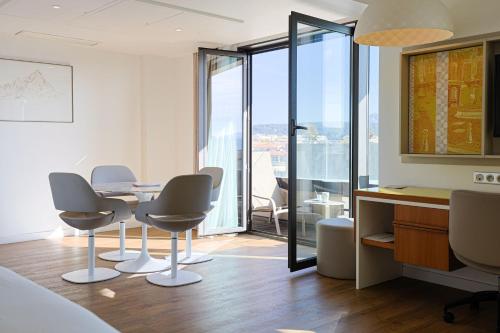 Renaissance Aix-en-Provence Hotel - image 8