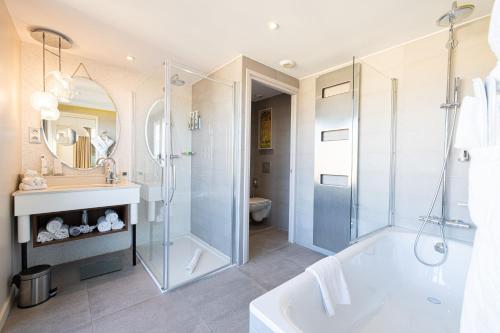 Renaissance Aix-en-Provence Hotel - image 5