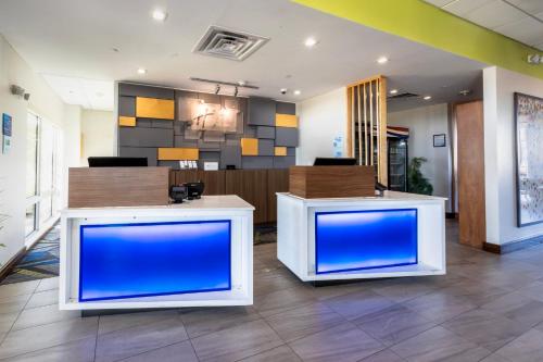 Exterior view, Holiday Inn Express & Suites Garland SW - NE Dallas Area By IHG in Highland Meadows