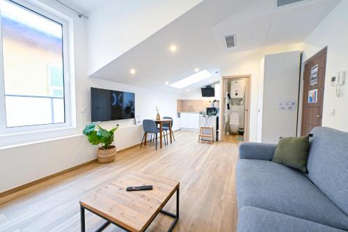 Beau studio cozy centre ville et plages n13 1