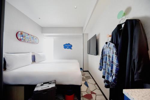 room detail thumbnail 1