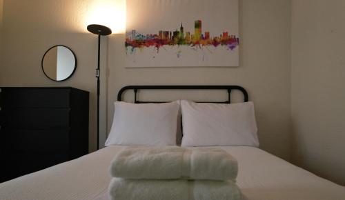 Full Bed (ADA) Room