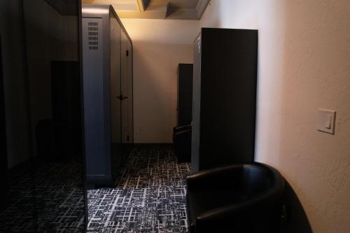 1 First Class Pod in 2 Bed Mixed Dorm