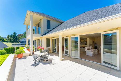 Three-Bedroom House image 3