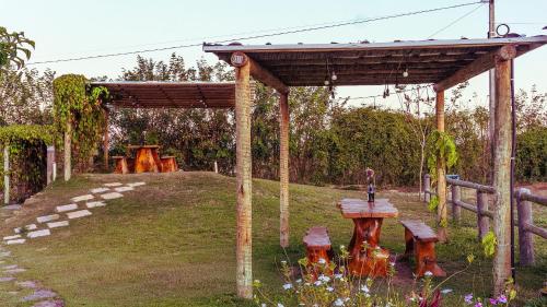 Dārzs, Chalé Henri Salvador na Vinícola Reconvexo (Chale Henri Salvador na Vinicola Reconvexo) in Morro Do Chapéu
