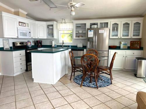 Rise & Shine in Cudjoe Key (FL)