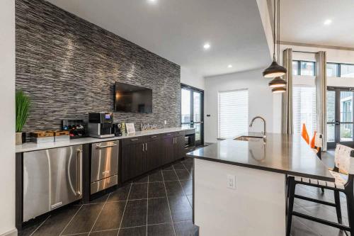 Spacious Furnished Resort Style Apartments - image 11