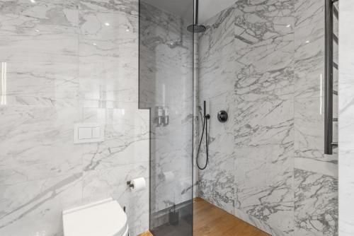 Penthouse Apartment image 10