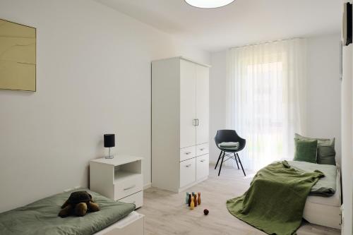 Apartment with Lake View