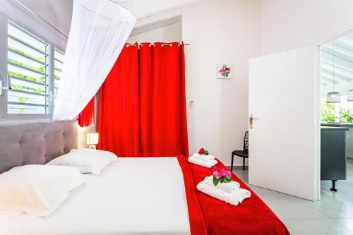 Three-Bedroom House image 3