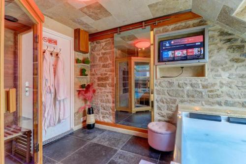 sauna, Sous mon toit - Sauna & jacuzzi in Dijon