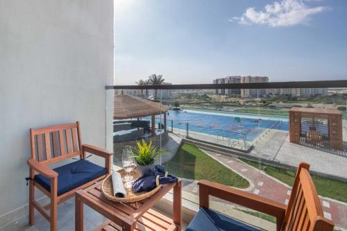 Frank Porter - Wavez Residence, Dubai