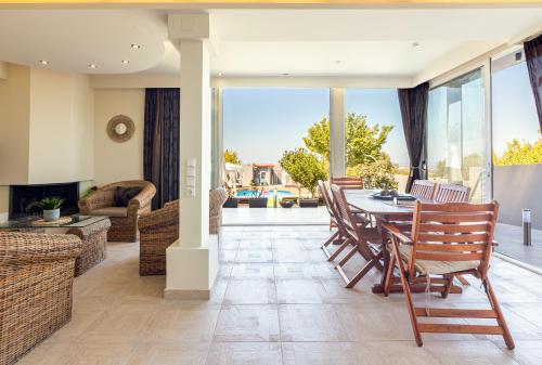 Istamnos Terra Villa Infinity - Shared Pool 2 in Episkopi