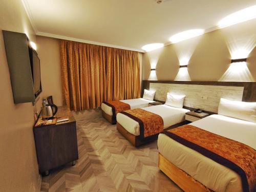 Triple Room image 3