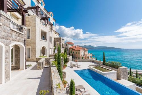 Sea View Three Bedroom Apartment - Marina Village in Tivat