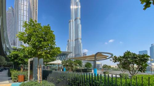Allsopp & Allsopp - Near Burj Khalifa and Dubai Mall 1-Bedroom Apartment in Grande Residences Downtown - image 8