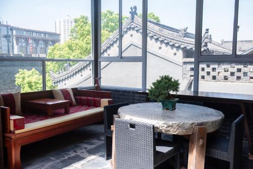 鸿胪花园酒店 入住赠送百威啤酒2瓶 鸿胪花园酒店 入住赠送百威啤酒2瓶