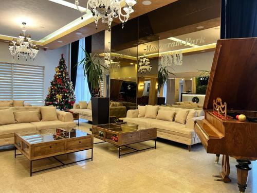 Vestabils, Hotel Monogram Park in Ruma