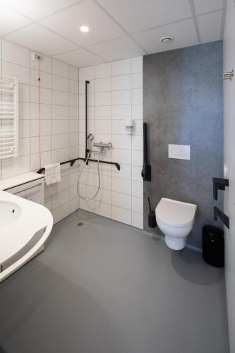 Hotel Den Briel – Ghent, CA
