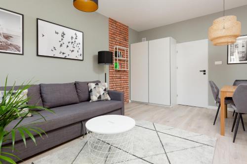 One-Bedroom Apartment image 10