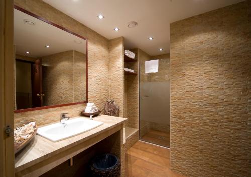 Budget Hotel Victoria - image 5