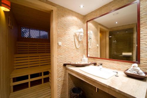 Budget Hotel Victoria - image 5