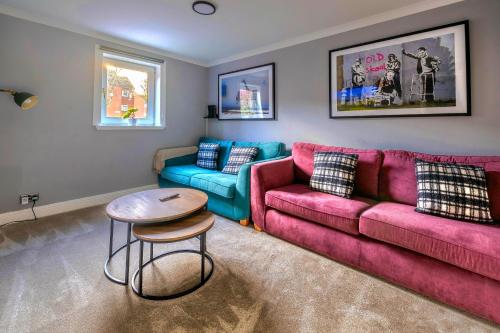Cosy 4 Bedroom Home In Glasgow City - Free Parking, Glasgow (photo 5)
