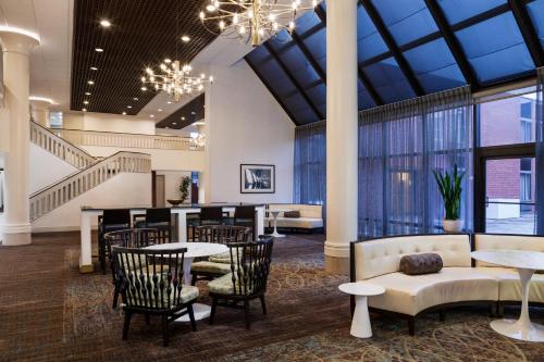 Holiday Inn Washington-Dulles International Airport By IHG