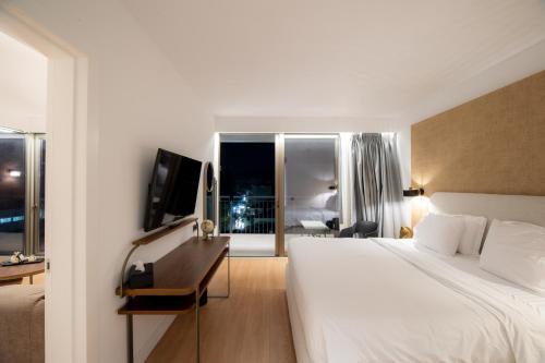 Magnes Hotel in โวลูส